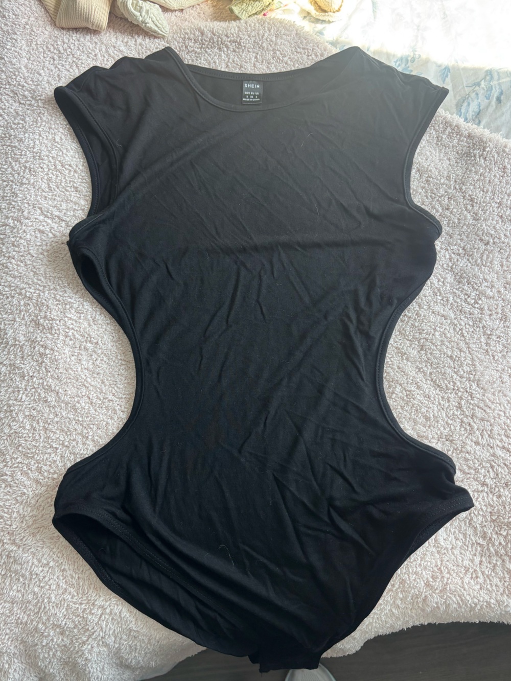 SHEIN Black Cutout Tank Bodysuit